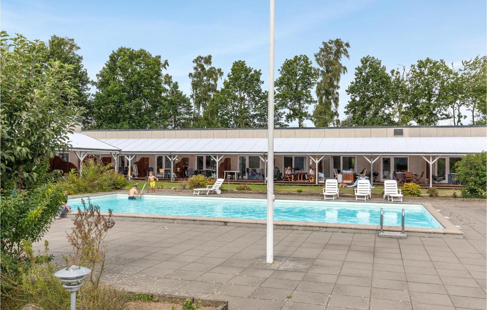Beautiful Apartment In Neksø Exteriör bild